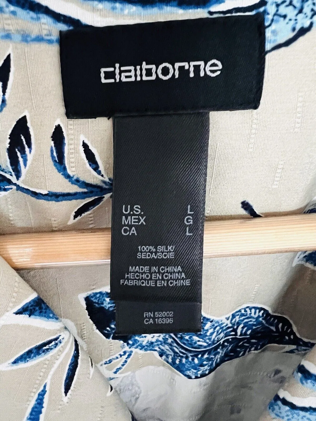 CLAIBORNE Mens 100% Silk Hawaiian Shirt Sz L Floral Print Button Down Beige Blue