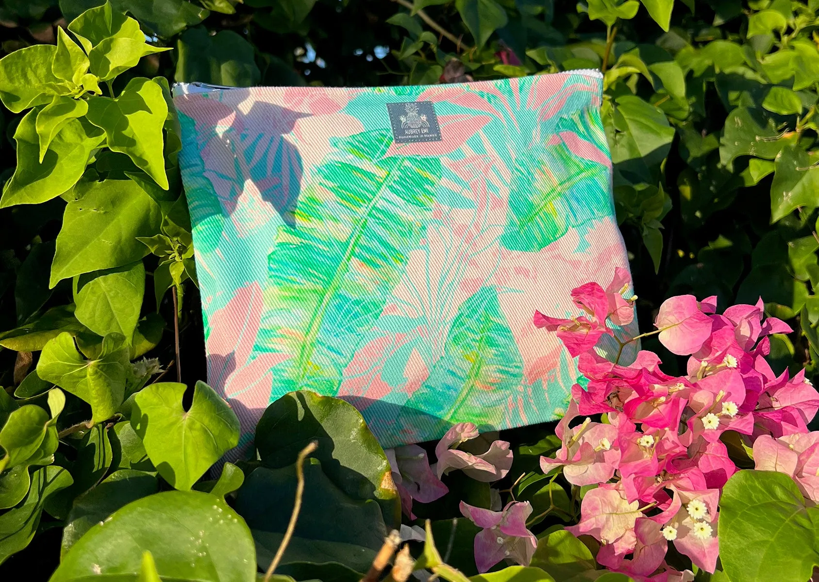Colorful Banana Leaf (Sm/Med Pouch)