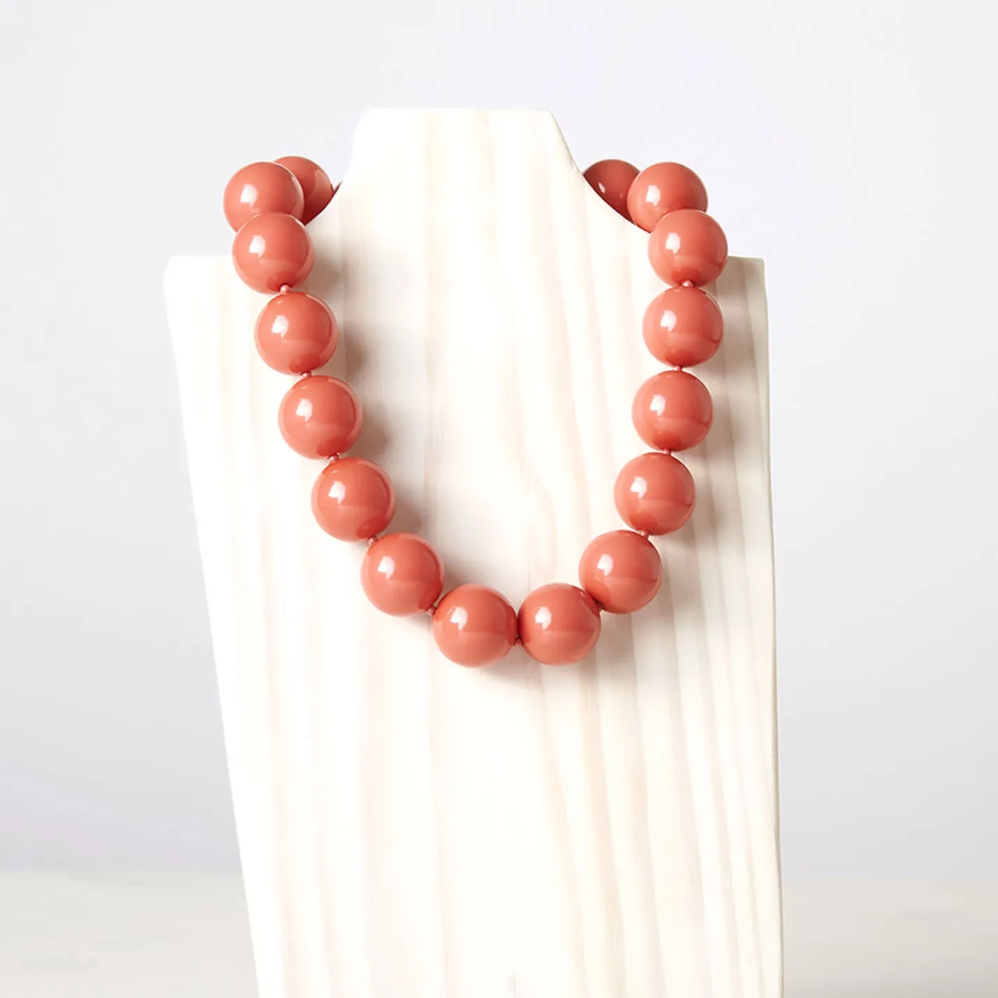 Coral Cooling Pearl Necklace