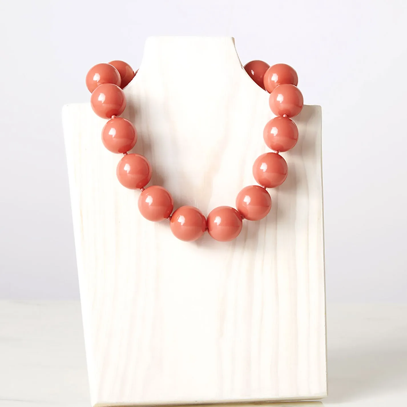 Coral Cooling Pearl Necklace
