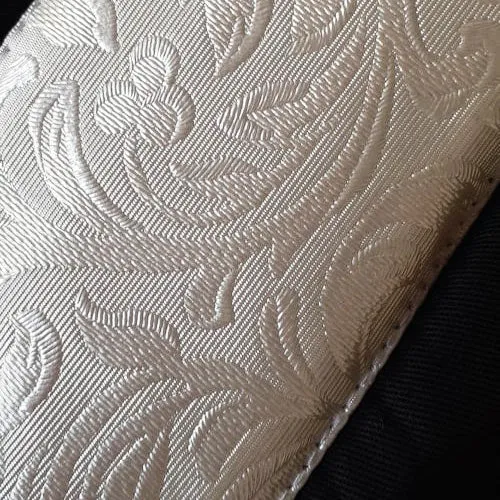 Jump AP Saddle Pad Versailles Black Damask Off-White