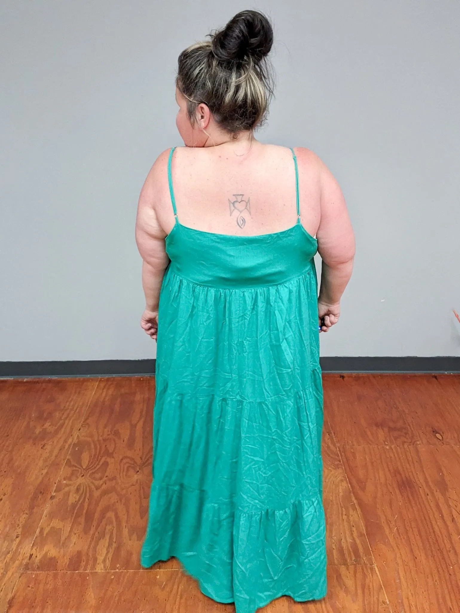 Mailee Tiered Maxi Dress in Tropical Teal