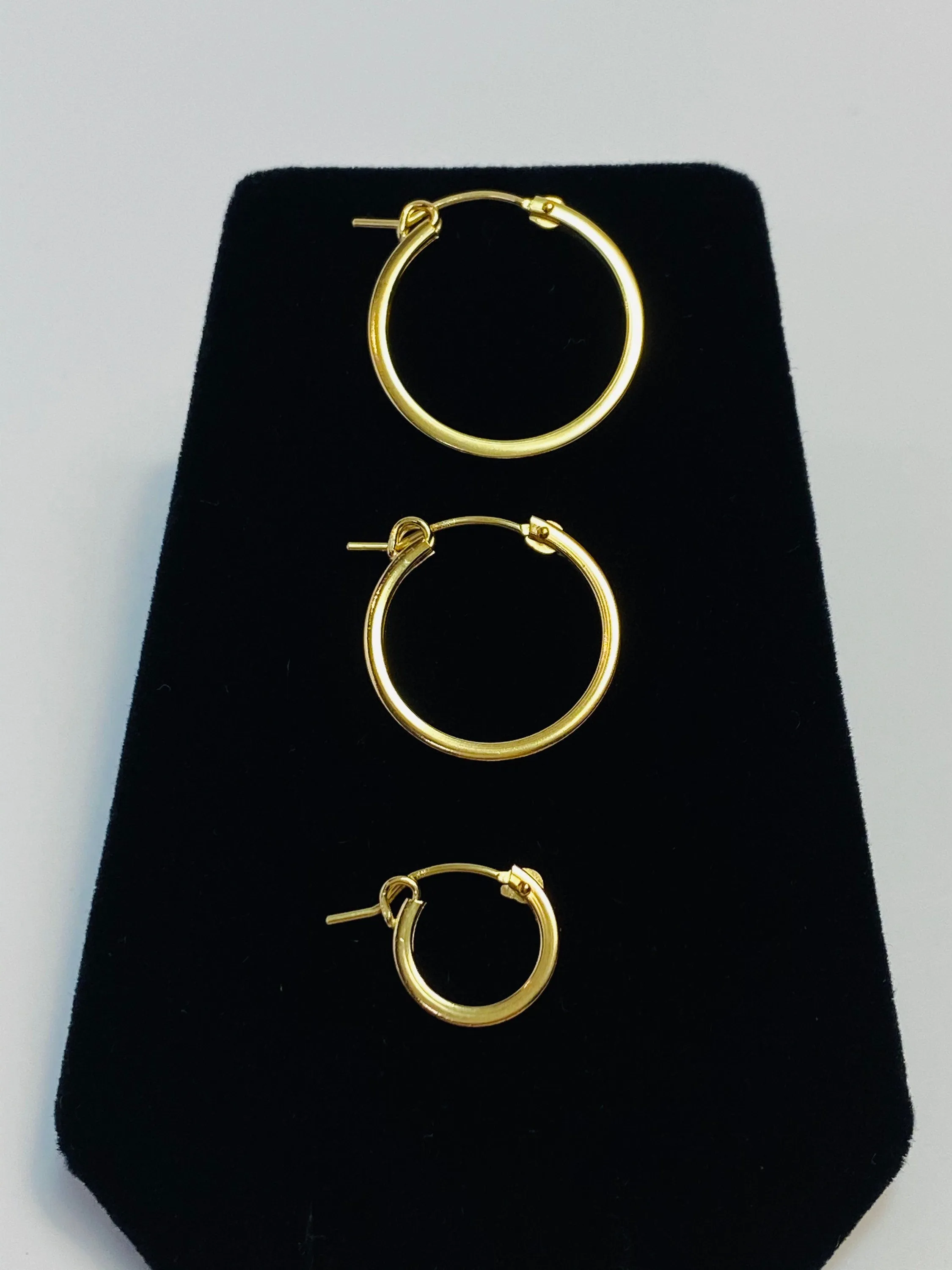 Stylish And Smooth Clasp Hoop (14KGF) Earrings