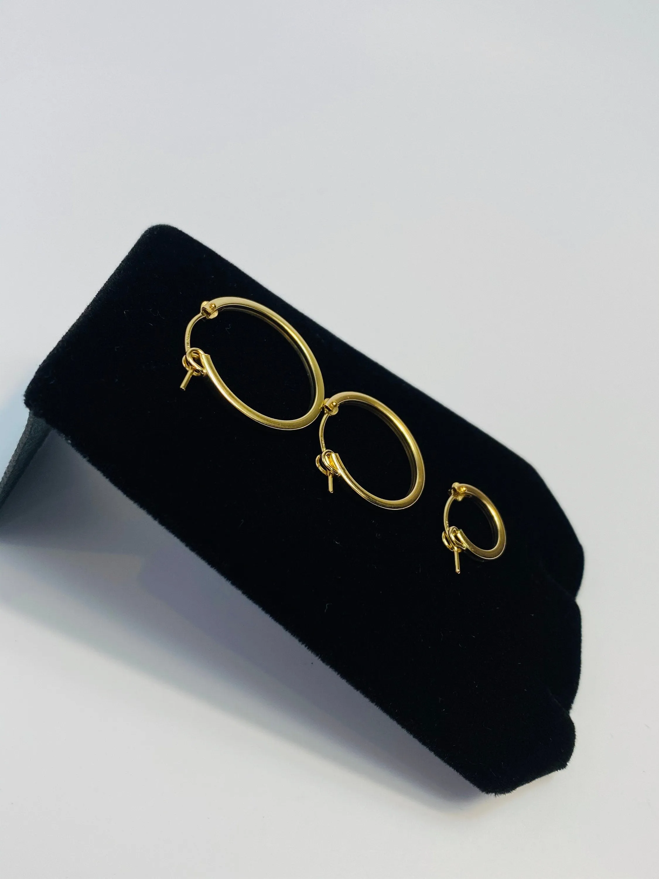 Stylish And Smooth Clasp Hoop (14KGF) Earrings