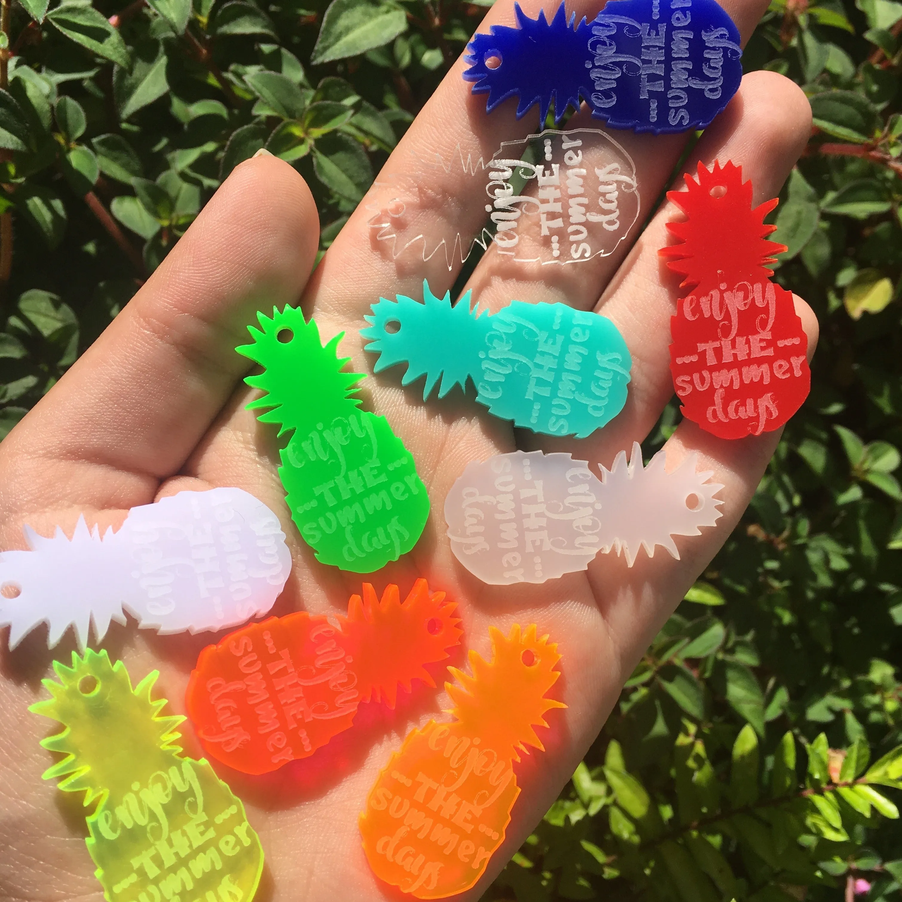 Summer Pineapples / 10 Pieces, 40mm