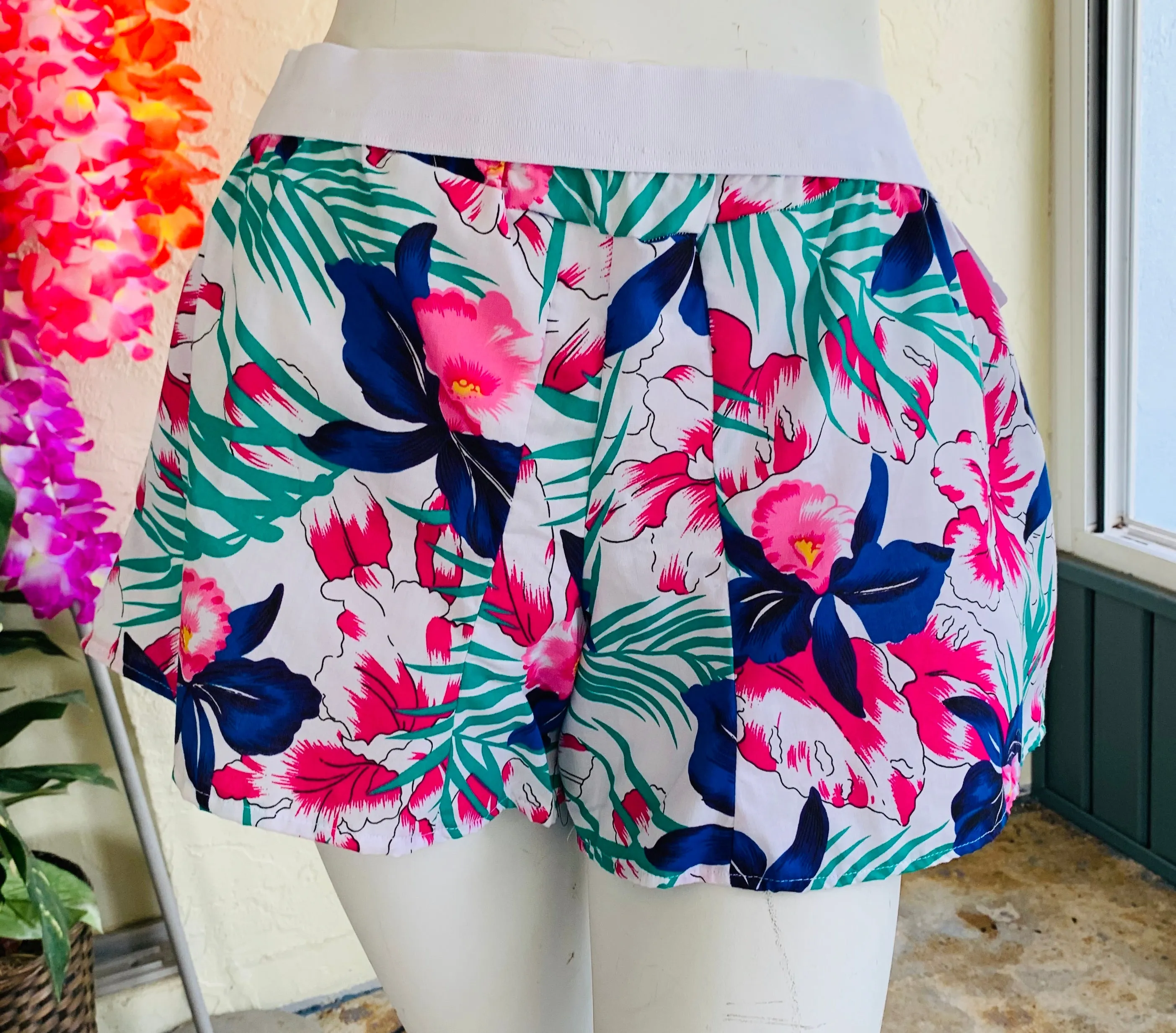 Tropshorts 02