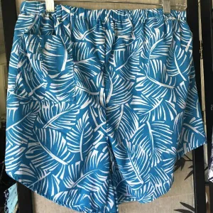 Tropshorts 12