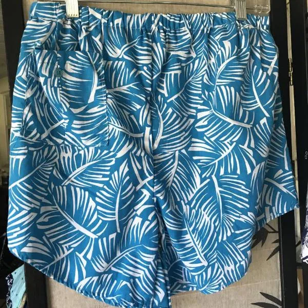 Tropshorts 12